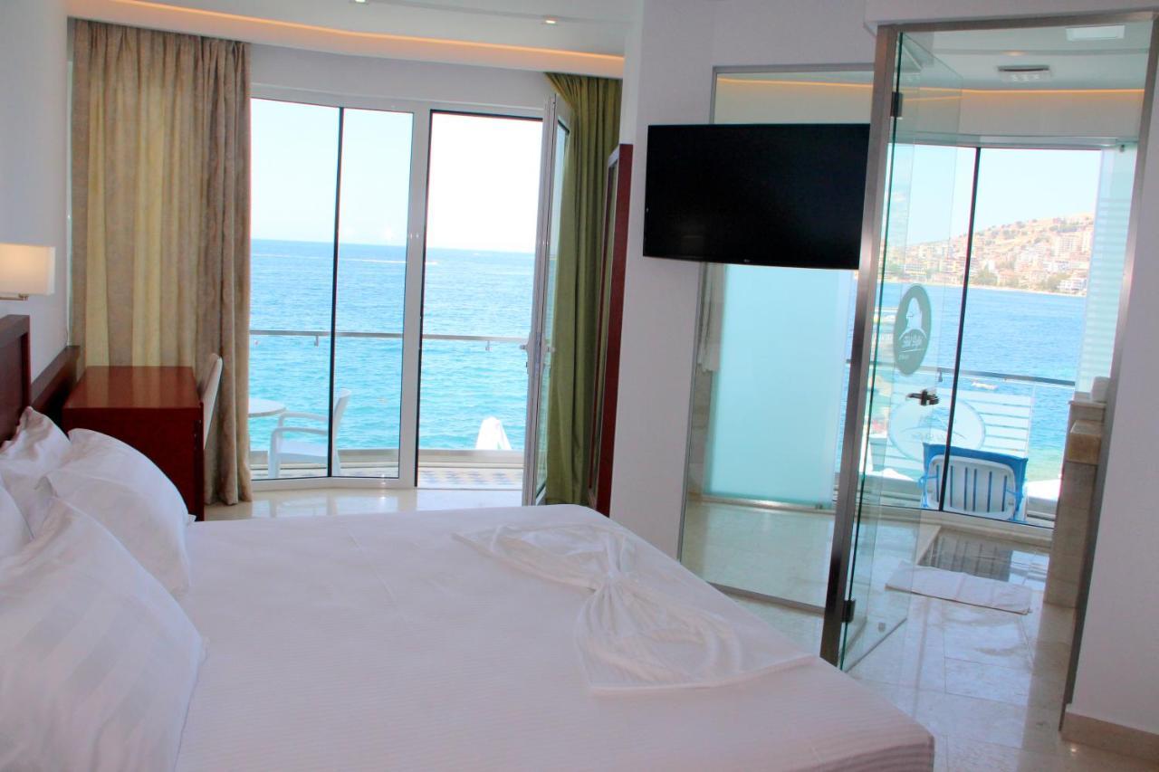 Hotel Delfini Sarandë Exterior foto